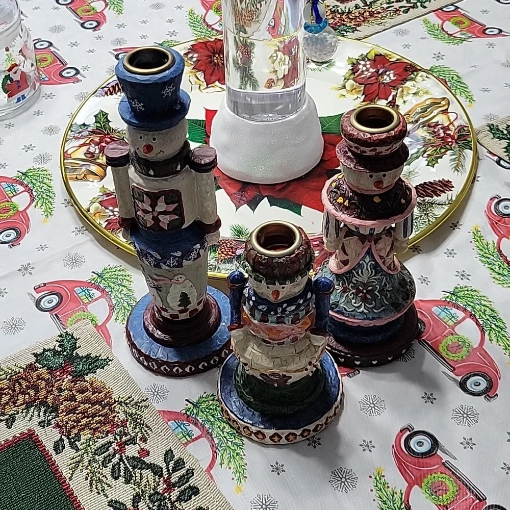 CHRISTMAS CANDLE SET - Picture 2 of 9